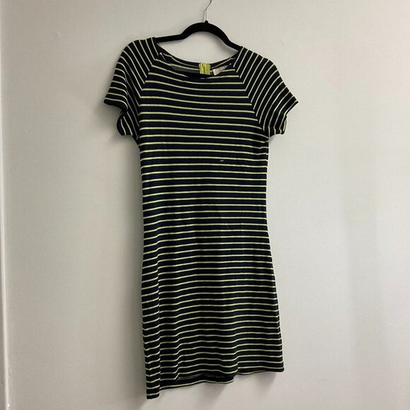 STS Sail To Sable Striped Shift Mini Dress Short Sleeve Size XS Black/Yellow - Picture 2 of 4